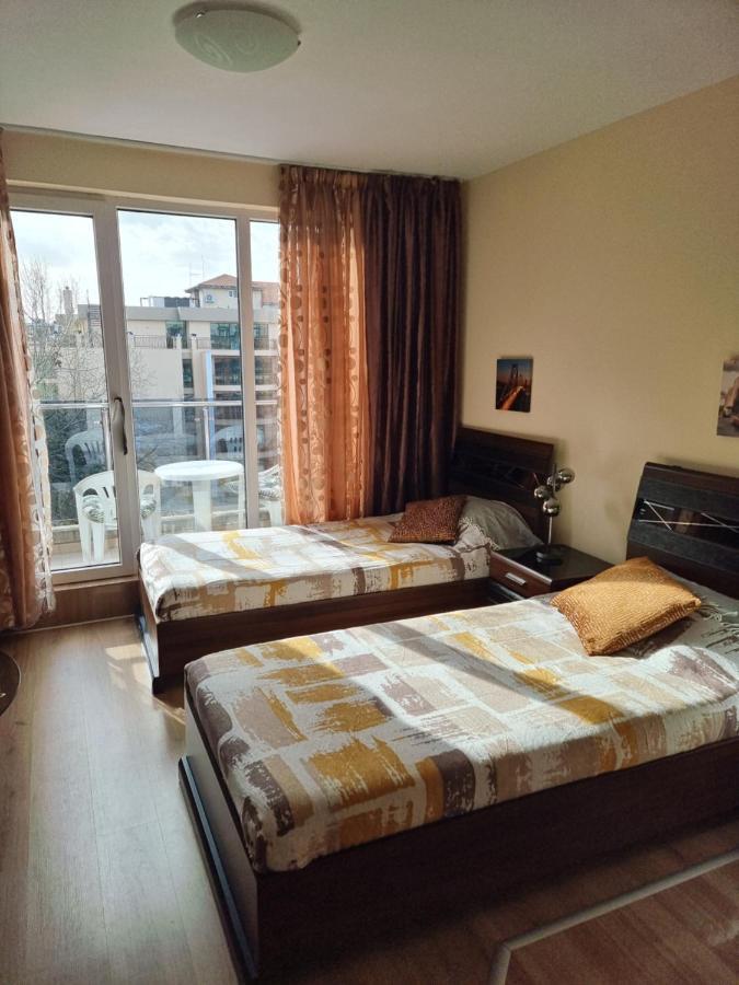 Апартаменты Deluxe Admiral Plaza Солнечный берег Экстерьер фото