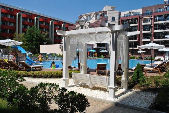 Апартаменты Deluxe Admiral Plaza Солнечный берег Экстерьер фото